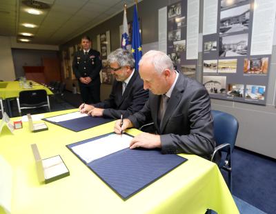Minister za obrambo Roman Jakič obiskal Splošno bolnišnico Celje